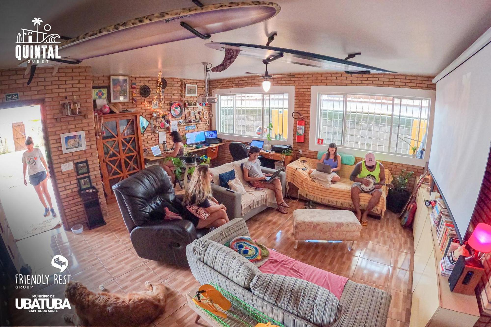 Hostel Quintal Guest Ubatuba - Pg Buitenkant foto